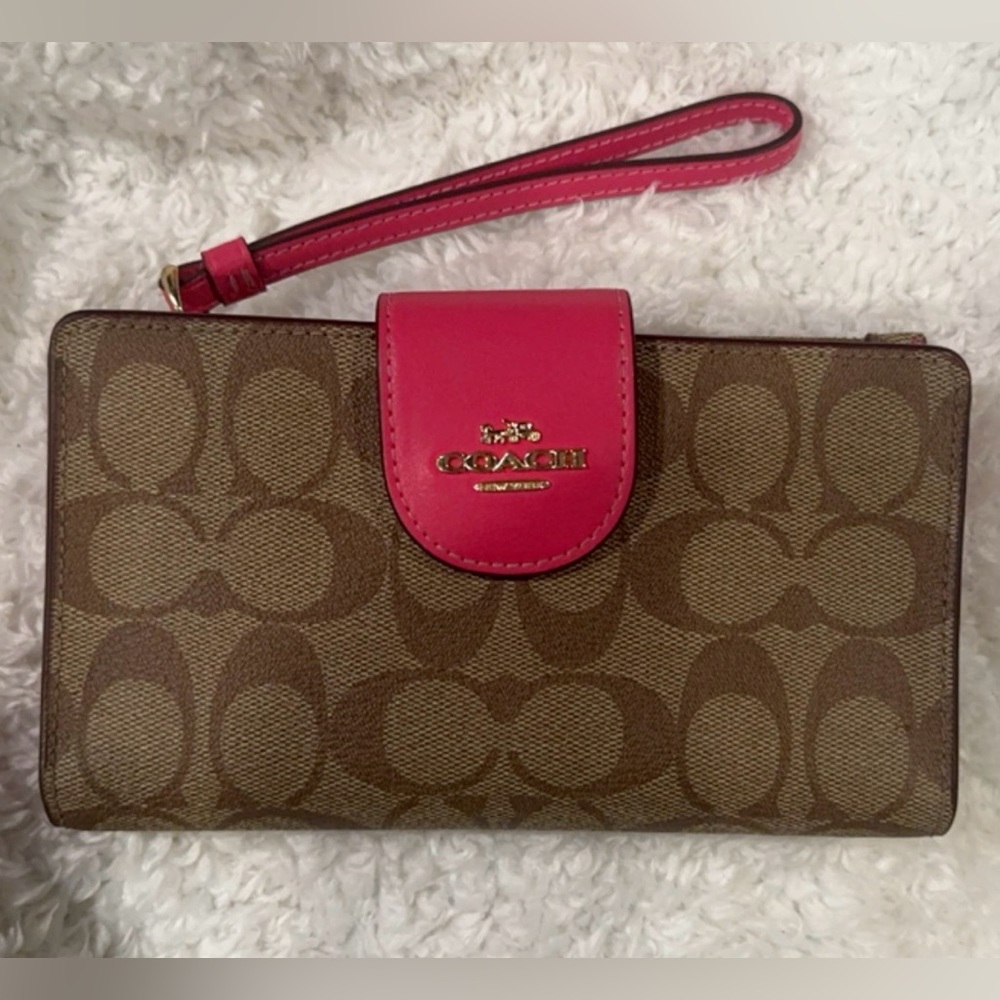COPY - COACH tech wallet